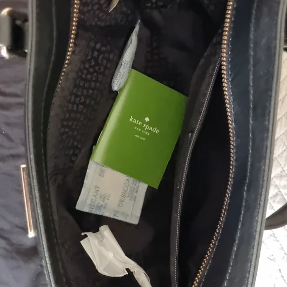 Small Dally Laurel Way Black Shoulder Bag - Picture 2 of 3